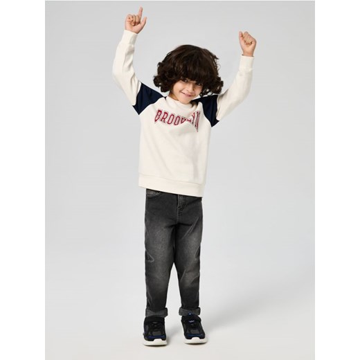 Sinsay - Jeansy skinny - szary - id: 803EF-90J - marki Sinsay - 186755433 Sinsay - Jeansy skinny - szary ze sklepu Sinsay w kategorii Spodnie chłopięce - zdjęcie 186755433