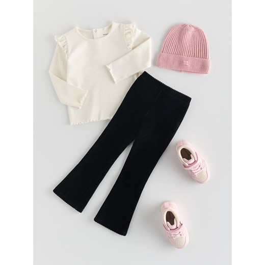 Reserved - Sztruksowe spodnie flare - czarny ze sklepu Reserved w kategorii Spodnie dziewczęce - zdjęcie 186756064