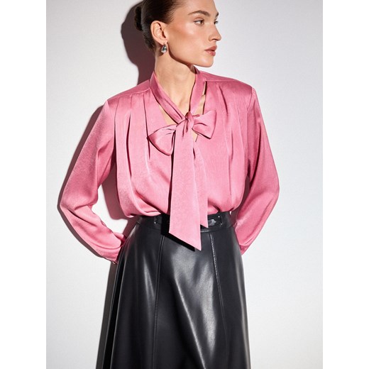 Mohito - Koszula z wiązaniem przy szyi - różowy ze sklepu Mohito w kategorii Koszule damskie - zdjęcie 186757483