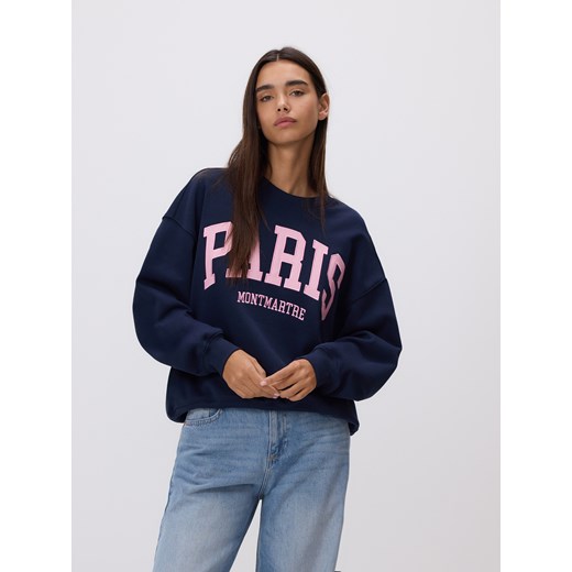 Reserved - Bluza z haftowanym napisem - granatowy ze sklepu Reserved w kategorii Bluzy damskie - zdjęcie 186757850
