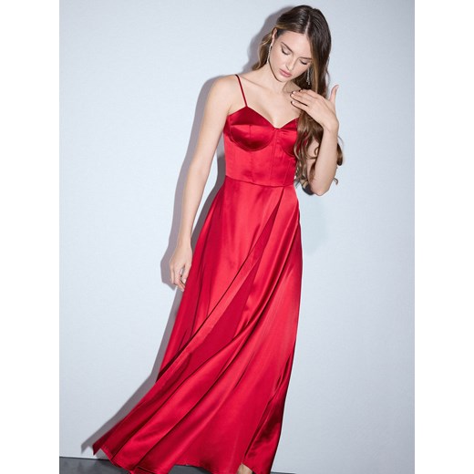 Mohito - Czerwona sukienka maxi - czerwony - id: 647IT-33X - marki Mohito - 186758714 Mohito - Czerwona sukienka maxi - czerwony ze sklepu Mohito w kategorii Sukienki - zdjęcie 186758714