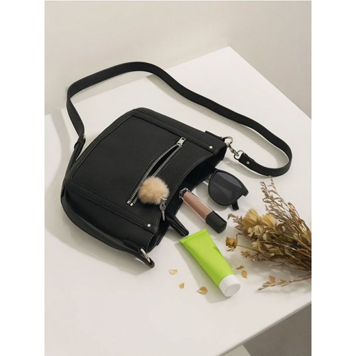 Sinsay - Torebka listonoszka z imitacji skóry - czarny ze sklepu Sinsay w kategorii Listonoszki - zdjęcie 186762022