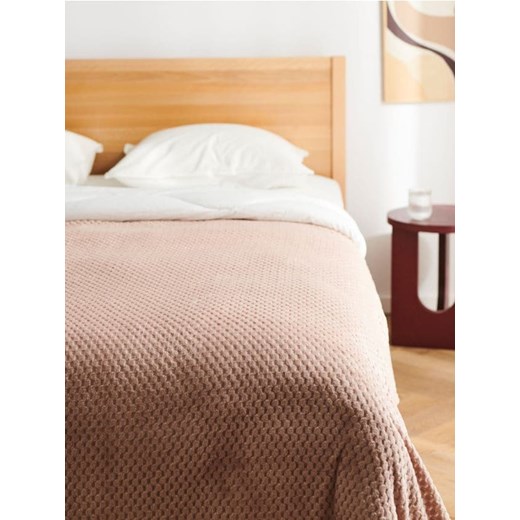 Sinsay - Narzuta o strukturze plastra miodu - różowy Sinsay One Size Sinsay