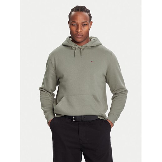 Tommy Jeans Bluza DM0DM20742 Zielony Relaxed Fit ze sklepu MODIVO w kategorii Bluzy męskie - zdjęcie 186762774