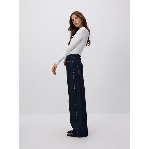 Reserved - Jeansy wide leg z aplikacjami - granatowy Reserved 44 Reserved