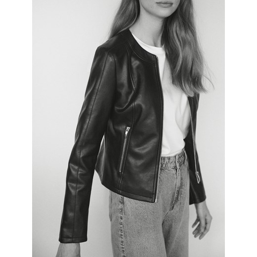 Reserved - Ramoneska z imitacji skóry - czarny ze sklepu Reserved w kategorii Kurtki damskie - zdjęcie 186778343