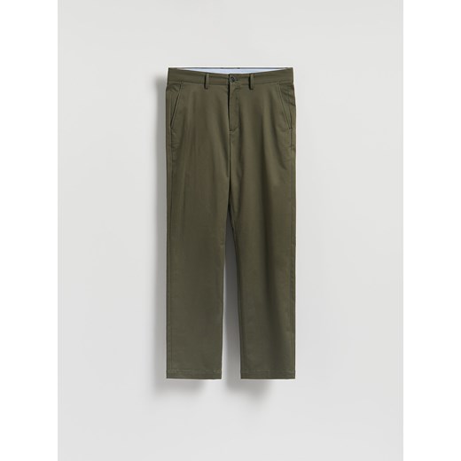 Reserved - Bawełniane spodnie chino slim - ciemnozielony ze sklepu Reserved w kategorii Spodnie męskie - zdjęcie 186783090