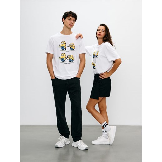 Sinsay - Bawełniana koszulka z nadrukiem Minions - biały ze sklepu Sinsay w kategorii T-shirty męskie - zdjęcie 186787674