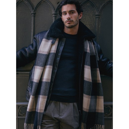 Reserved - Szalik w kratę z wiskozą - beżowy ze sklepu Reserved w kategorii Szaliki męskie - zdjęcie 186787891