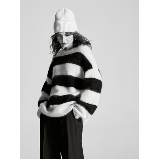 Reserved - Czapka z wełną - kremowy ze sklepu Reserved w kategorii Czapki zimowe damskie - zdjęcie 186790671