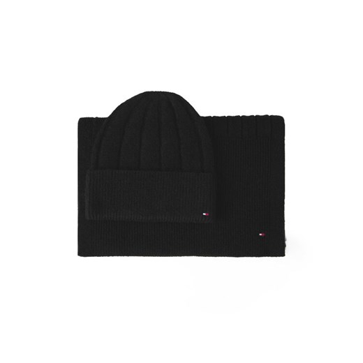 Tommy Hilfiger Zestaw Szalik i Czapka Flag Fluffy AW0AW17994 Czarny ze sklepu MODIVO w kategorii Czapki zimowe damskie - zdjęcie 186795524