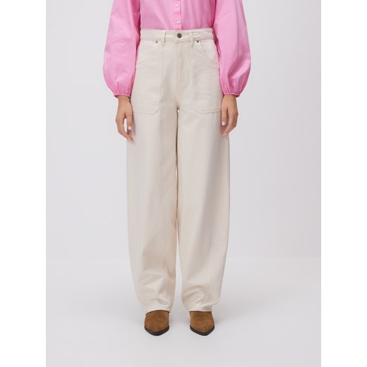 Reserved - Jeansy balloon - kremowy ze sklepu Reserved w kategorii Jeansy damskie - zdjęcie 186796873