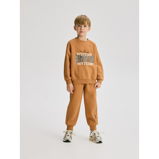 Reserved - Bluza z nadrukiem - brązowy Reserved 134 (8 lat) Reserved
