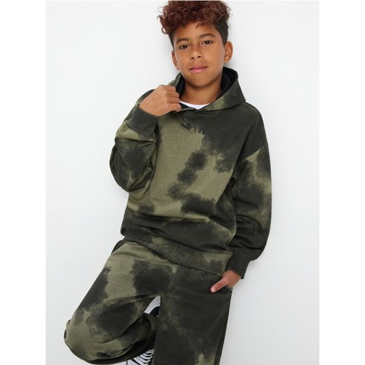 Sinsay - Bluza hoodie - green spruce - id: 011GA-75X - marki Sinsay - 186799130 Sinsay - Bluza hoodie - green spruce ze sklepu Sinsay w kategorii Bluzy chłopięce - zdjęcie 186799130