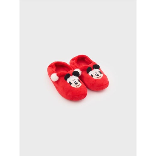 Sinsay - Pluszowe kapcie z elementami 3D Mickey Mouse - czerwony - id: 278EY-33X - marki Sinsay - 186799172 Sinsay - Pluszowe kapcie z elementami 3D Mickey Mouse - czerwony ze sklepu Sinsay w kategorii Kapcie dziecięce - zdjęcie 186799172