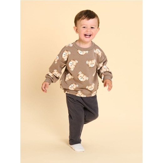 Sinsay - Ocieplany komplet bawełniany: bluza i spodnie - wielobarwny - id: 936FW-MLC - marki Sinsay - 186799302 Sinsay - Ocieplany komplet bawełniany: bluza i spodnie - wielobarwny ze sklepu Sinsay w kategorii Odzież dla niemowląt - zdjęcie 186799302