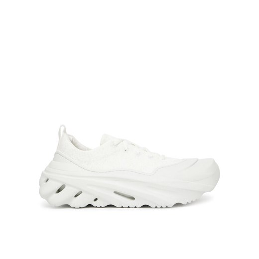 Crocs Sneakersy Echo Surge 210079 Biały ze sklepu MODIVO w kategorii Buty sportowe męskie - zdjęcie 186806330