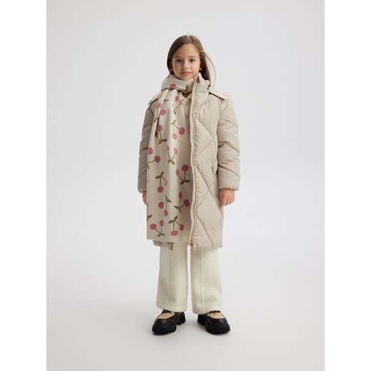 Reserved - Pikowany płaszcz z kapturem - beżowy ze sklepu Reserved w kategorii Płaszcze dziewczęce - zdjęcie 186809381