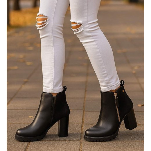 Botki damskie na stabilnym obcasie Czarne /E1-2 18318 T4814/ - id: 33293 - marki Pantofelek24.pl - 186809444 Botki damskie na stabilnym obcasie Czarne /E1-2 18318 T4814/ ze sklepu Pantofelek24.pl w kategorii Botki - zdjęcie 186809444
