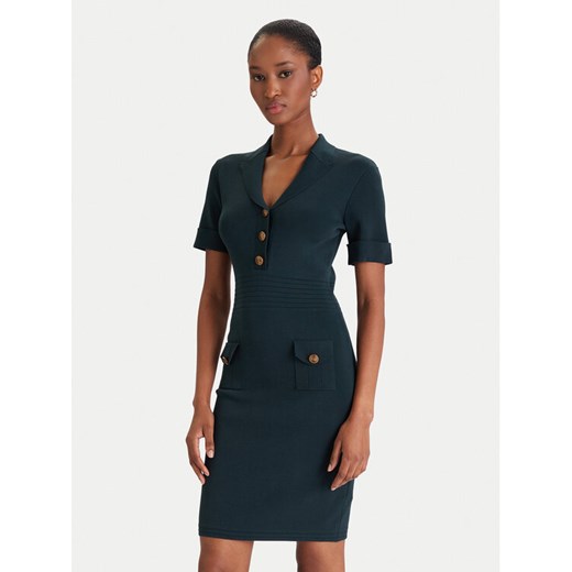 Guess Sukienka dzianinowa W5YK29 Z0130 Zielony Slim Fit ze sklepu MODIVO w kategorii Sukienki - zdjęcie 186811104