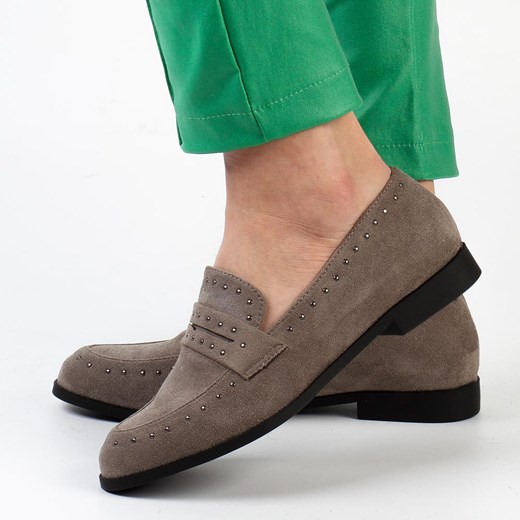 Szare zamszowe loafersy, mokasyny damskie La.Fi 016g-su - id: 23684 - marki La.fi - 186814744 Szare zamszowe loafersy, mokasyny damskie La.Fi 016g-su ze sklepu suzana.pl w kategorii Mokasyny damskie - zdjęcie 186814744
