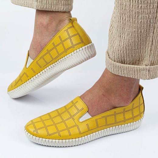 Żółte skórzane tenisówki damskie, półbuty ażurowe T.Sokolski W23-71 ze sklepu suzana.pl w kategorii Trampki damskie - zdjęcie 186814973