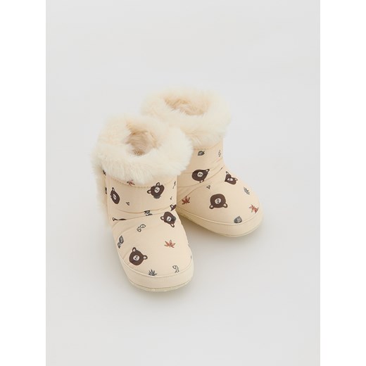 Reserved - Botki z futerkiem - beżowy ze sklepu Reserved w kategorii Buciki niemowlęce - zdjęcie 186816762
