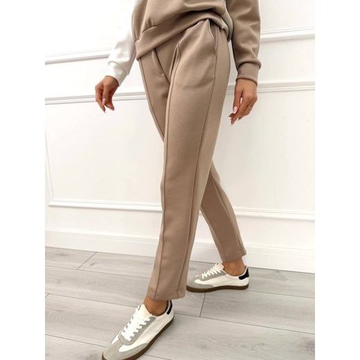 Beżowo-Kremowy Dresowy Komplet Modnakiecka.pl 44 ModnaKiecka.pl