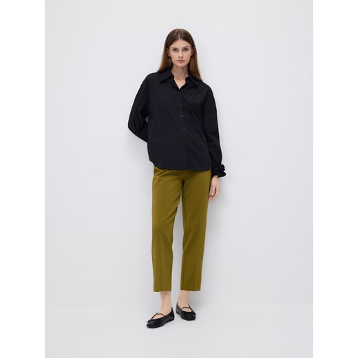 Reserved - Spodnie cygaretki z kantem - zielony ze sklepu Reserved w kategorii Spodnie damskie - zdjęcie 186825184