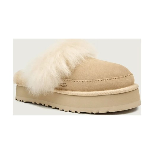 UGG Ocieplane mule W DISQUETTE CHALET| shearling | zamsz | z dodatkiem wełny - id: UG255W000041321 - marki UGG - 186825911 UGG Ocieplane mule W DISQUETTE CHALET| shearling | zamsz | z dodatkiem wełny ze sklepu Gomez Fashion Store w kategorii Kapcie damskie - zdjęcie 186825911