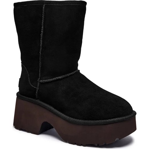 UGG Śniegowce CLASSIC SHORT NEW HEIGHTS | zamsz ze sklepu Gomez Fashion Store w kategorii Śniegowce damskie - zdjęcie 186826164