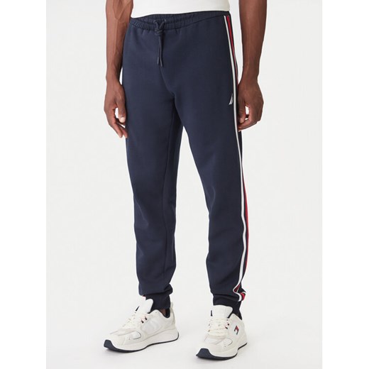 Nautica Spodnie dresowe Yakima N1T04064 Granatowy Regular Fit ze sklepu MODIVO w kategorii Spodnie męskie - zdjęcie 187052270