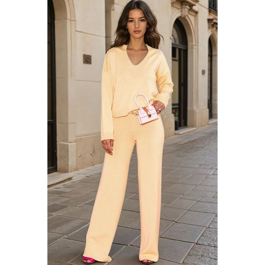 F1397 komplet spodnie i bluzka, Kolor jasnożółty, Rozmiar 38/40, Fobya ze sklepu Primodo w kategorii Komplety i garnitury damskie - zdjęcie 187056653