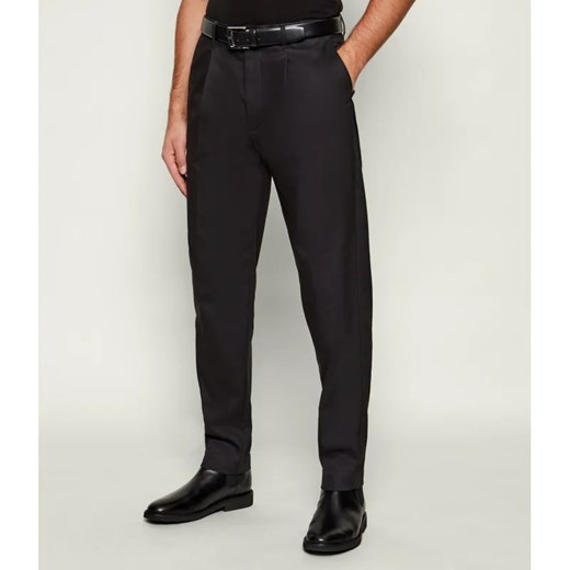 Calvin Klein Spodnie chino | Tapered fit ze sklepu Gomez Fashion Store w kategorii Spodnie męskie - zdjęcie 187187732