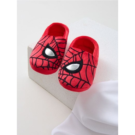 Sinsay - Kapcie Spider-Man - czerwony - id: 265EY-33X - marki Sinsay - 187190170 Sinsay - Kapcie Spider-Man - czerwony ze sklepu Sinsay w kategorii Kapcie dziecięce - zdjęcie 187190170