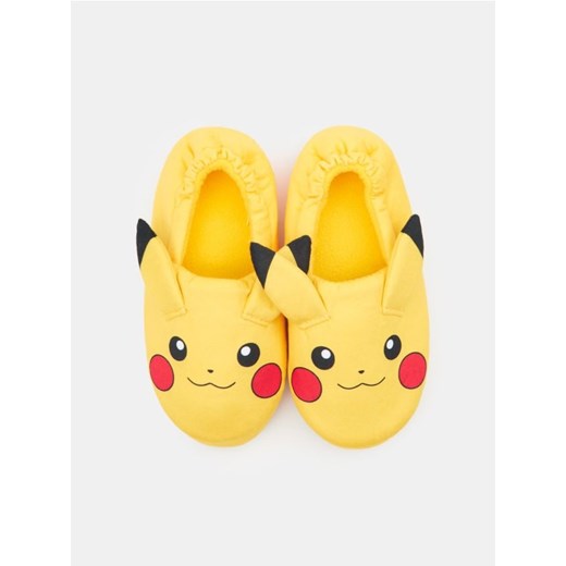 Sinsay - Kapcie z elementami 3D Pokémon - żółty - id: 9587P-11X - marki Sinsay - 187190250 Sinsay - Kapcie z elementami 3D Pokémon - żółty ze sklepu Sinsay w kategorii Kapcie dziecięce - zdjęcie 187190250