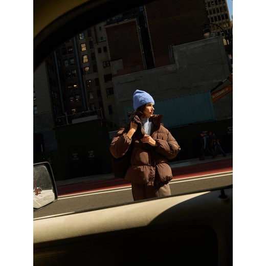 Reserved - Pikowana kurtka z kapturem - ciemnobrązowy ze sklepu Reserved w kategorii Kurtki damskie - zdjęcie 187196474