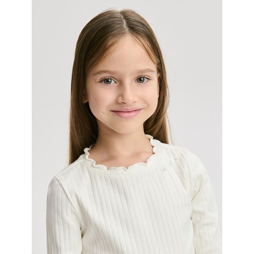 Reserved - Prążkowana koszulka - złamana biel ze sklepu Reserved w kategorii Bluzki dziewczęce - zdjęcie 187198242