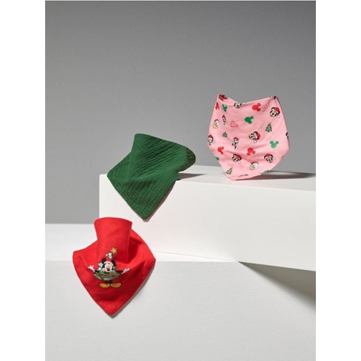 Sinsay - Zestaw 3 świątecznych śliniaków z motywem Mickey Mouse - wielobarwny ze sklepu Sinsay w kategorii Śliniaki - zdjęcie 187200252