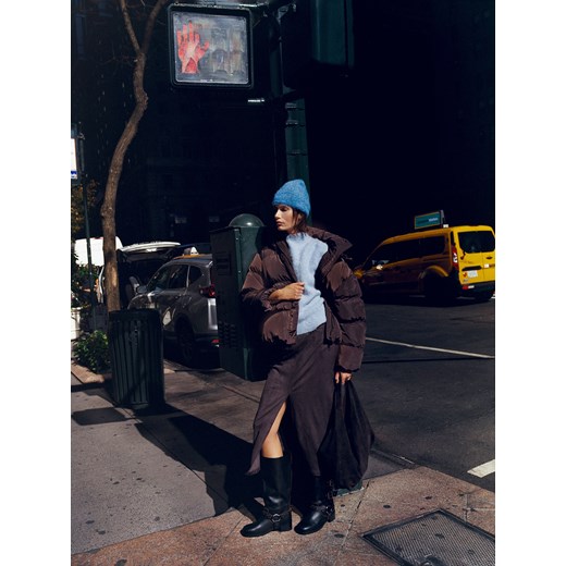 Reserved - Zamszowa torebka hobo - ciemnobrązowy ze sklepu Reserved w kategorii Torebki hobo - zdjęcie 187202852