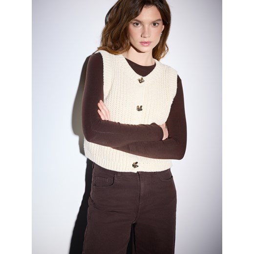Mohito - Swetrowa kamizelka - kremowy ze sklepu Mohito w kategorii Kamizelki damskie - zdjęcie 187207381