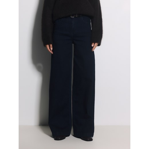 Reserved - Jeansy wide leg z domieszką wełny - granatowy ze sklepu Reserved w kategorii Jeansy damskie - zdjęcie 187223130