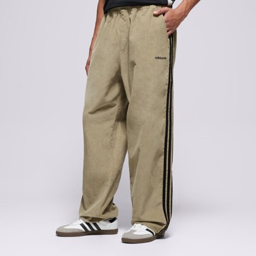 ADIDAS SPODNIE CORD PANT ze sklepu Sizeer w kategorii Spodnie męskie - zdjęcie 187235073