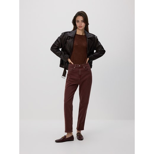 Reserved - Jeansy mom fit - brązowy ze sklepu Reserved w kategorii Jeansy damskie - zdjęcie 187240854