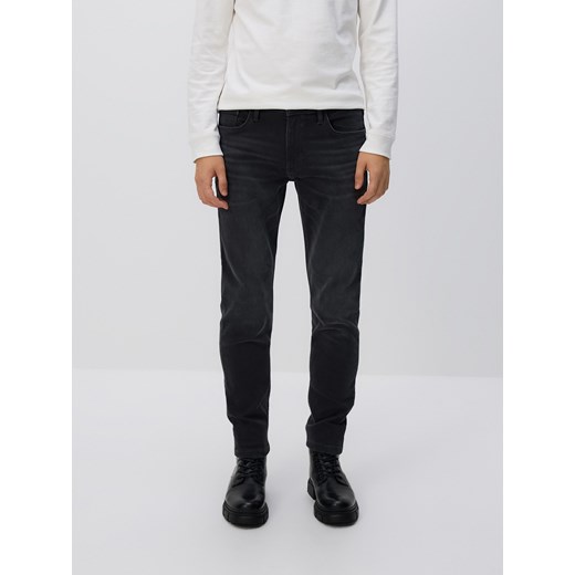 Reserved - Jeansy slim z efektem sprania - szary ze sklepu Reserved w kategorii Jeansy męskie - zdjęcie 187241133