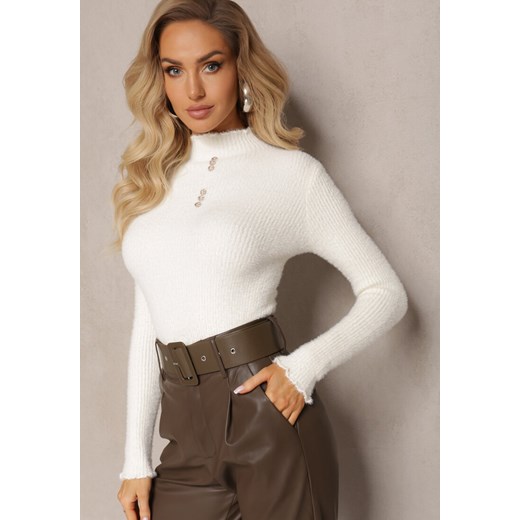 Biały Futerkowy Sweter z Wełny z Półgolfem i Ozdobnymi Guzikami Zekluna ze sklepu renee.pl w kategorii Swetry damskie - zdjęcie 187242254