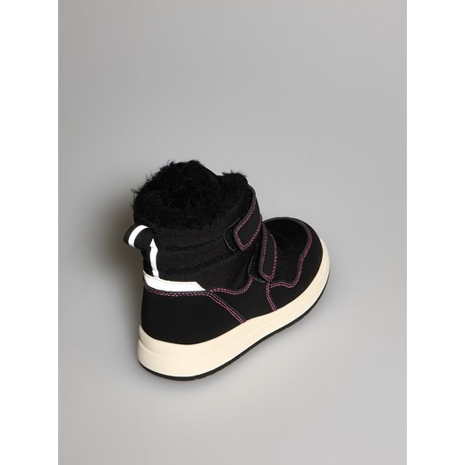 Reserved - Ocieplane śniegowce - czarny ze sklepu Reserved w kategorii Buty zimowe dziecięce - zdjęcie 187242491
