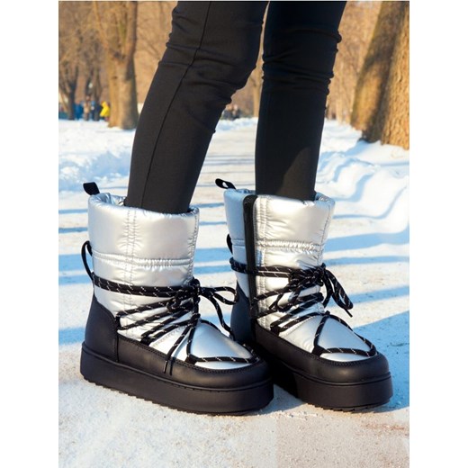 Sinsay - Ocieplane metaliczne śniegowce z ozdobnym sznurowaniem - srebrny ze sklepu Sinsay w kategorii Buty zimowe dziecięce - zdjęcie 187246123