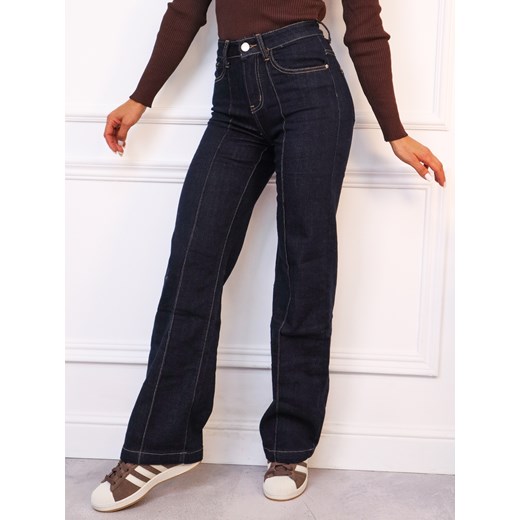 SPODNIE JEANSOWE FLARE DZWONY Z PRZESZYCIAMI NA NOGAWKACH- CIEMNOJEANSOWE - id: 20630 - marki Olika - 187249834 SPODNIE JEANSOWE FLARE DZWONY Z PRZESZYCIAMI NA NOGAWKACH- CIEMNOJEANSOWE ze sklepu olika.com.pl w kategorii Jeansy damskie - zdjęcie 187249834