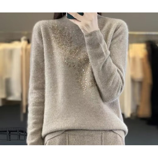 Sweter damski z ozdobnymi cekinami - Beżowy S ze sklepu Intimica.pl w kategorii Swetry damskie - zdjęcie 187250652